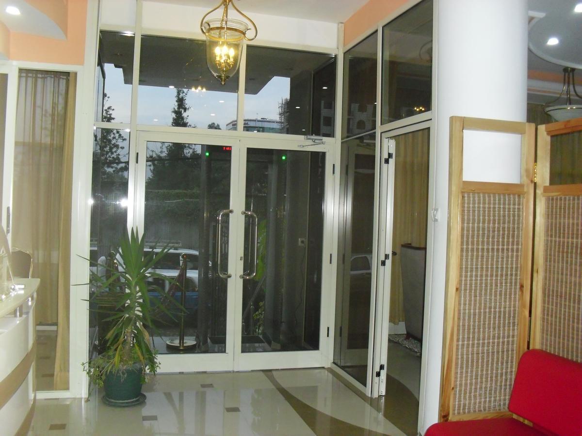 C Fun Addis Hotel Exteriér fotografie
